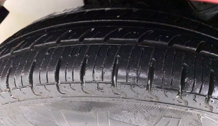 2017 Datsun Redi Go T (O), Petrol, Manual, 8,408 km, Left Front Tyre Tread