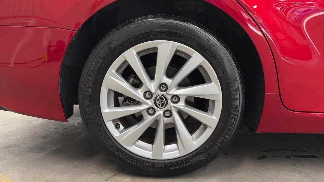 2023 Toyota Camry Ascent, Automatic, 38272 km, Right Rear Wheel