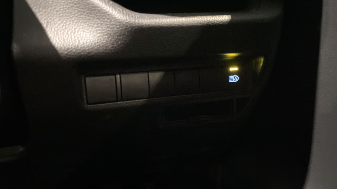 2022 Toyota RAV4 Gx (2WD), Automatic, 33625 km, Utility Switches/Buttons