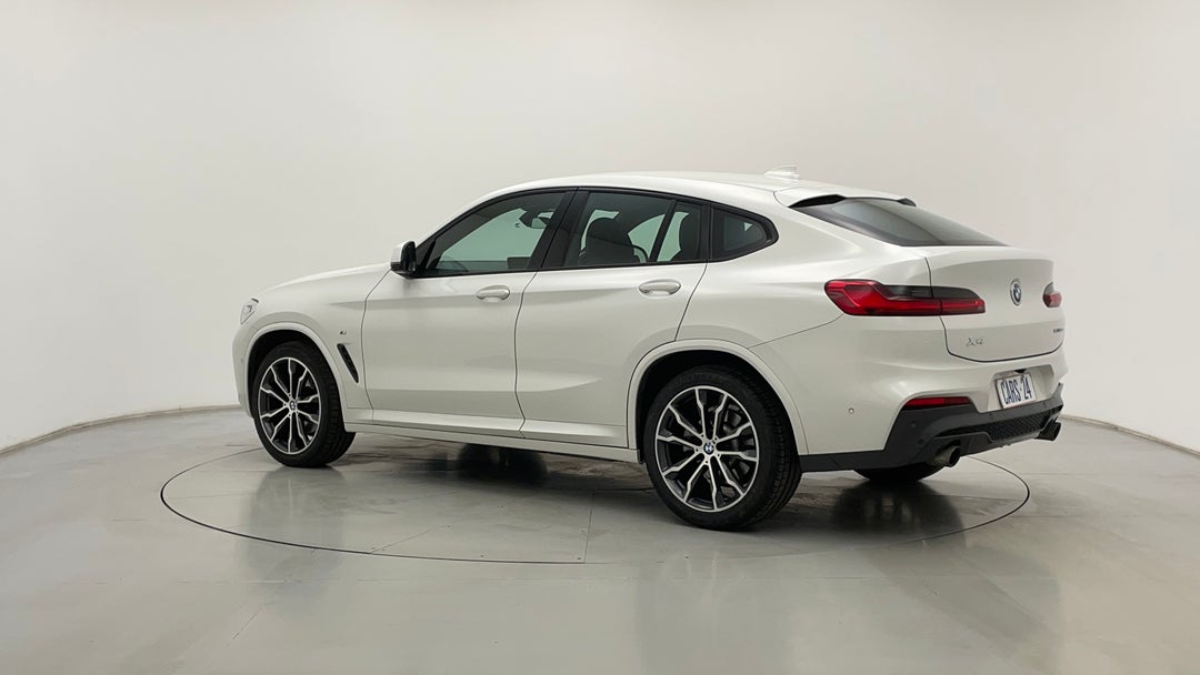 Left Back Diagonal (45- Degree) View