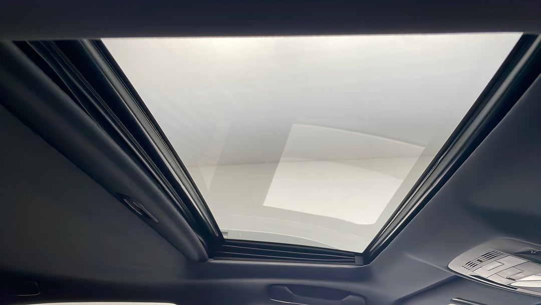 Interior Sunroof/Moonroof