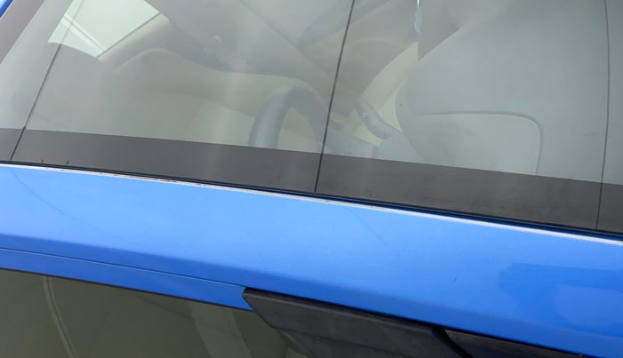 2013 Honda Brio S MT, Petrol, Manual, 40,342 km, Right A pillar - Paint is slightly faded