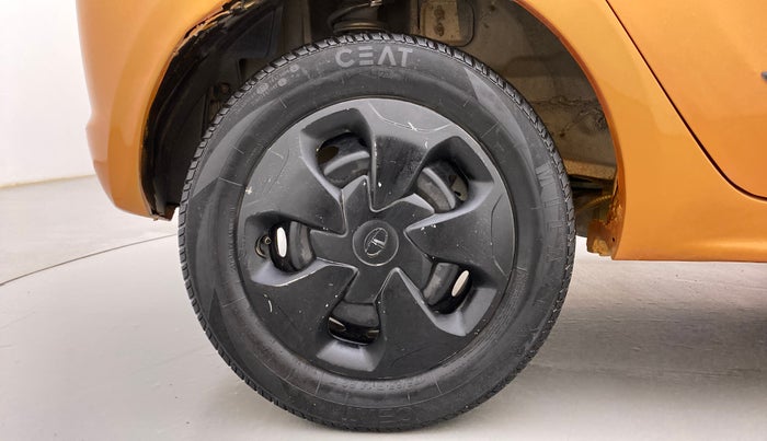 2018 Tata Tiago XT DIESEL, Diesel, Manual, 97,015 km, Right Rear Wheel