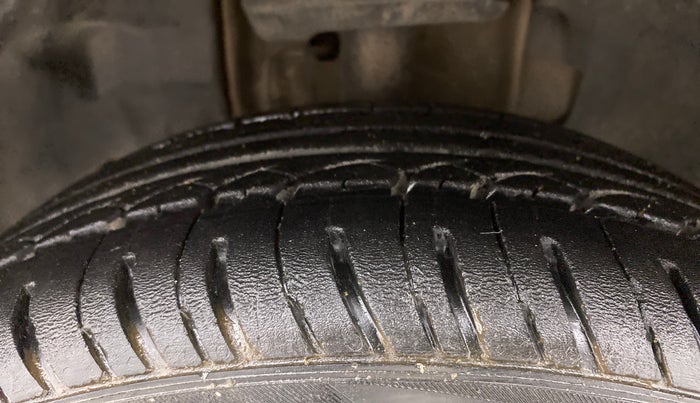 2018 Tata Tiago XT DIESEL, Diesel, Manual, 97,015 km, Left Front Tyre Tread