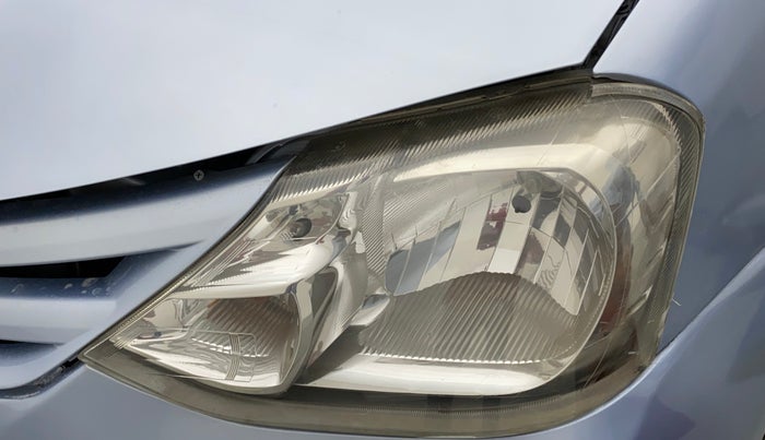 2012 Toyota Etios Liva G, Petrol, Manual, 32,848 km, Left headlight - Minor scratches