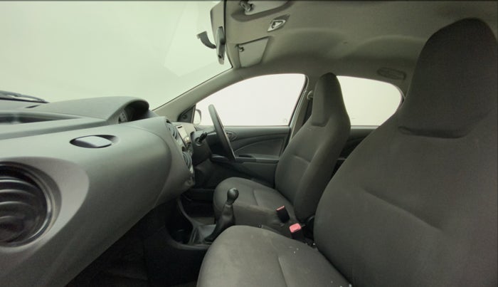 2012 Toyota Etios Liva G, Petrol, Manual, 32,848 km, Right Side Front Door Cabin