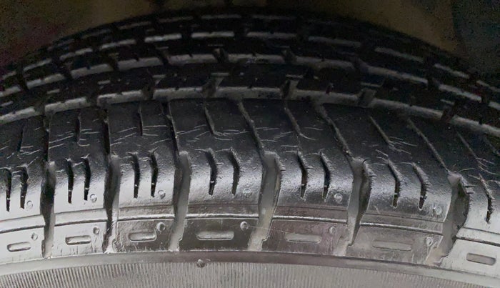 2013 Hyundai Grand i10 ASTA 1.2 VTVT, Petrol, Manual, 41,991 km, Left Rear Tyre Tread