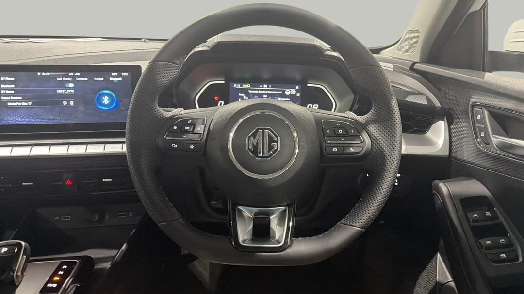 2025 MG Mg5 Essence, Automatic, 4837 km, Steering Wheel Close-up