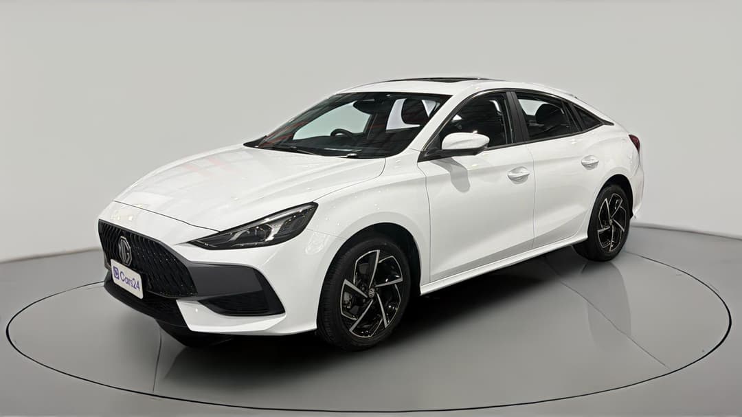 2025 MG Mg5 Essence, Automatic, 4837 km, Left Front Diagonal (45- Degree) View