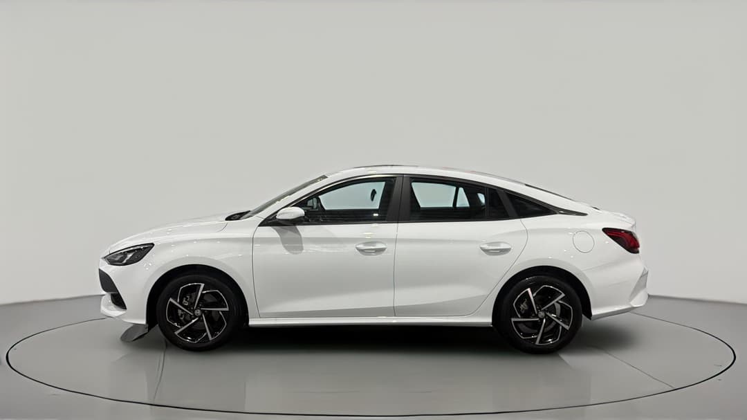 2025 MG Mg5 Essence, Automatic, 4837 km, Left Side View
