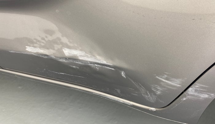 2017 Datsun Redi Go T (O), Petrol, Manual, 6,901 km, Rear left door - Slightly dented