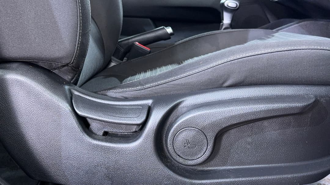 2021 Kia Stonic Sport, Automatic, 69210 km, Drivers Side Adjustment Panel