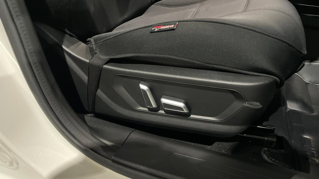 2023 GWM Haval Jolion Lux, Automatic, 14250 km, Drivers Side Adjustment Panel
