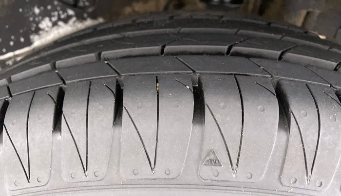 2017 Tata NEXON XZ+ 1.2, Petrol, Manual, 44,993 km, Left Rear Tyre Tread
