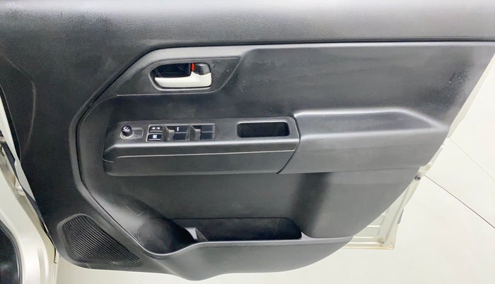 2021 Maruti New Wagon-R 1.0 VXI (O), CNG, Manual, 42,081 km, Driver Side Door Panels Control