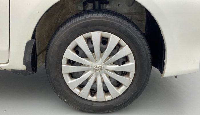 2011 Toyota Etios G, Petrol, Manual, 75,488 km, Right Front Wheel