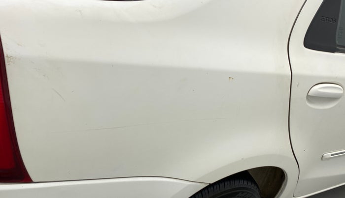 2011 Toyota Etios G, Petrol, Manual, 75,488 km, Right quarter panel - Minor scratches