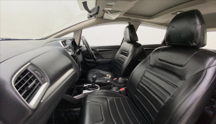 2018 Honda WR-V 1.5L I-DTEC VX MT, Diesel, Manual, 1,17,963 km, Right Side Front Door Cabin