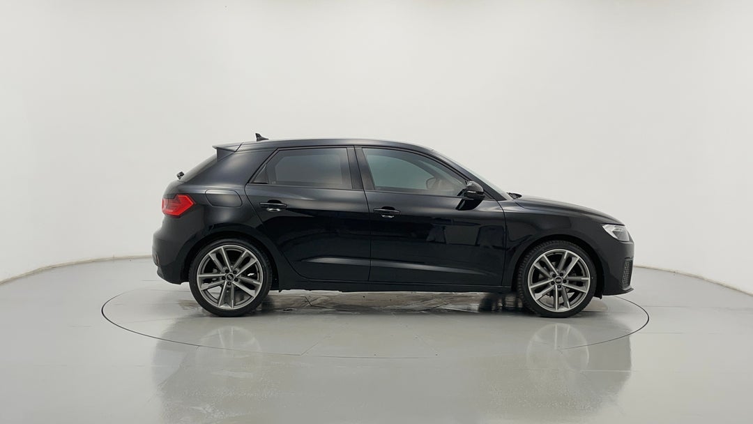 2020 Audi A1 35 Tfsi S Tronic, Automatic, 60862 km, Right Side View