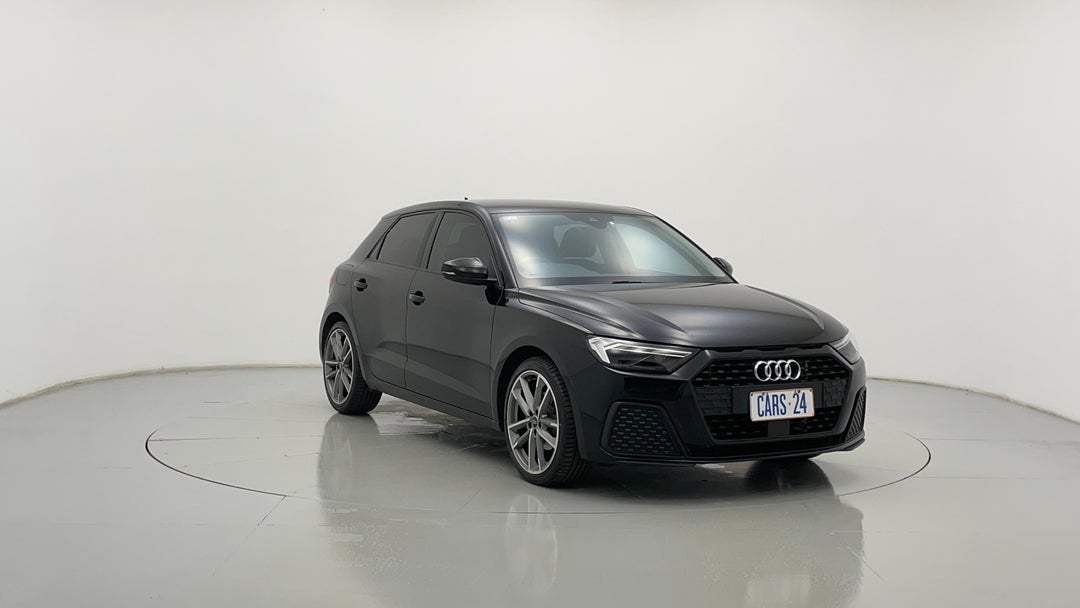 2020 Audi A1 35 Tfsi S Tronic, Automatic, 60862 km, Right Front Diagonal (45- Degree) View