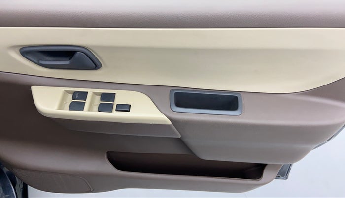 2008 Maruti Zen Estilo VXI, Petrol, Manual, 61,185 km, Driver Side Door Panels Control