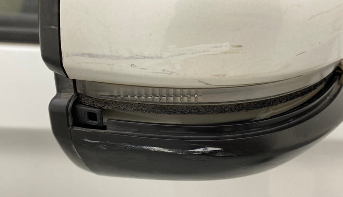 2018 Honda Amaze 1.2 V CVT I VTEC, Petrol, Automatic, 44,153 km, Right rear-view mirror - Cover has minor damage