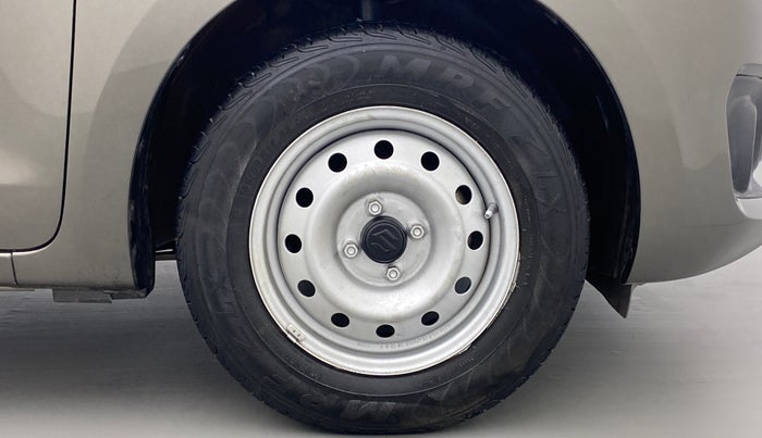 2019 Maruti Swift LXI D, Petrol, Manual, 54,169 km, Right Front Wheel