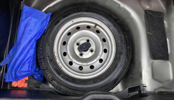 2019 Maruti Swift LXI D, Petrol, Manual, 54,169 km, Spare Tyre