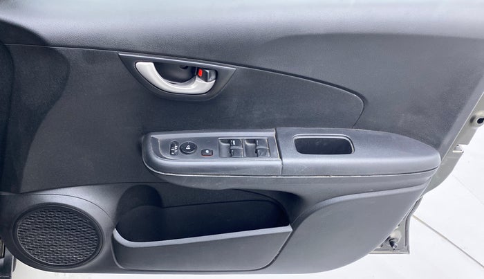 2017 Honda BR-V 1.5 i-VTEC S, Petrol, Manual, 13,613 km, Driver Side Door Panels Control