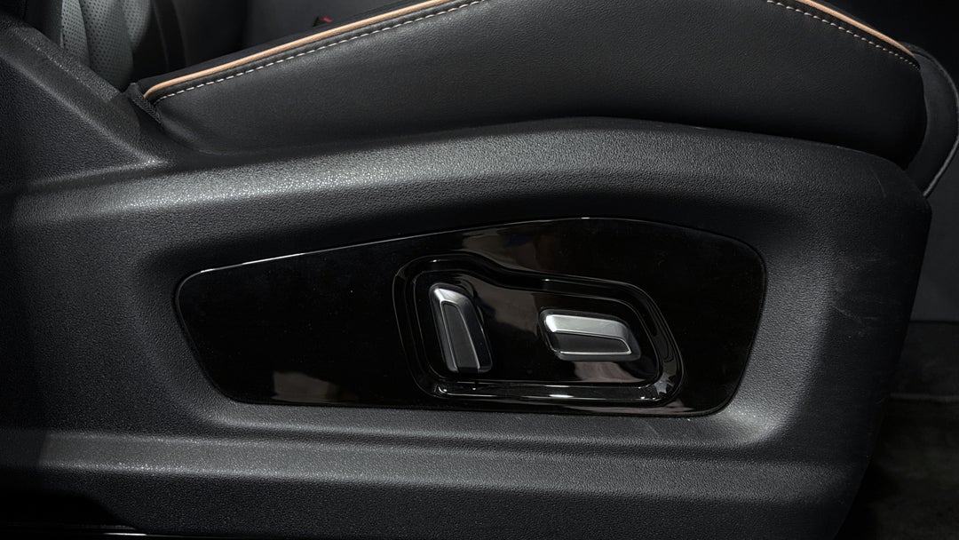 2023 Chery Omoda 5 Bx (basic Version), Automatic, 27245 km, Drivers Side Adjustment Panel