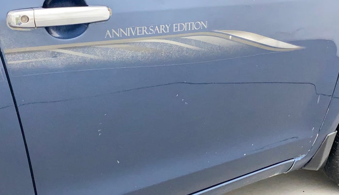 2014 Maruti Ertiga VXI, CNG, Manual, 66,198 km, Driver-side door - Slightly dented