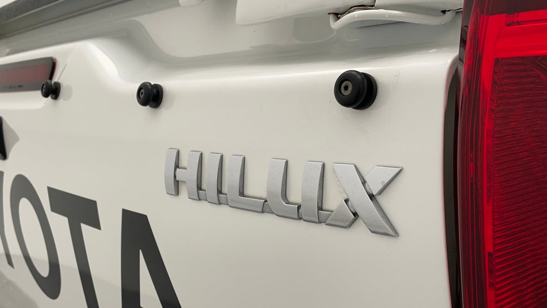 Badge (Boot Right Side)