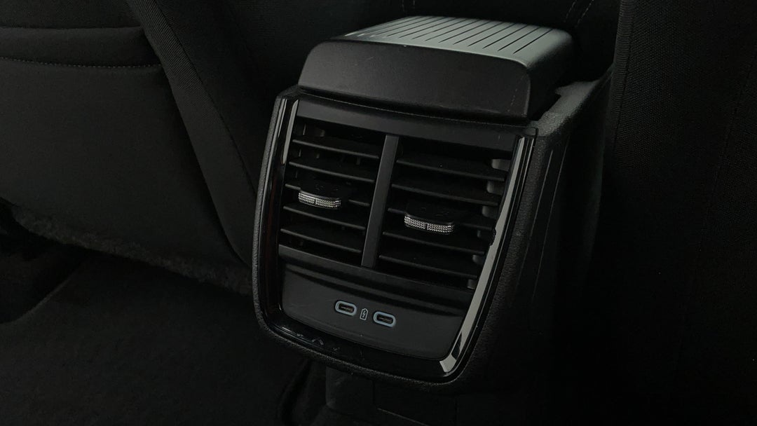 Rear A/C Vent