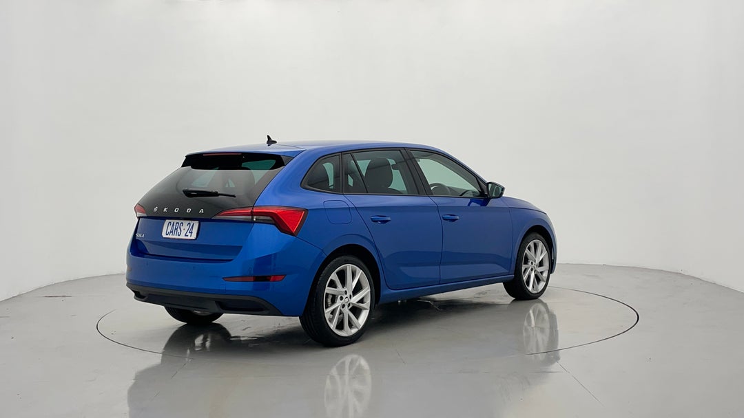 Right Back Diagonal (45- Degree) View