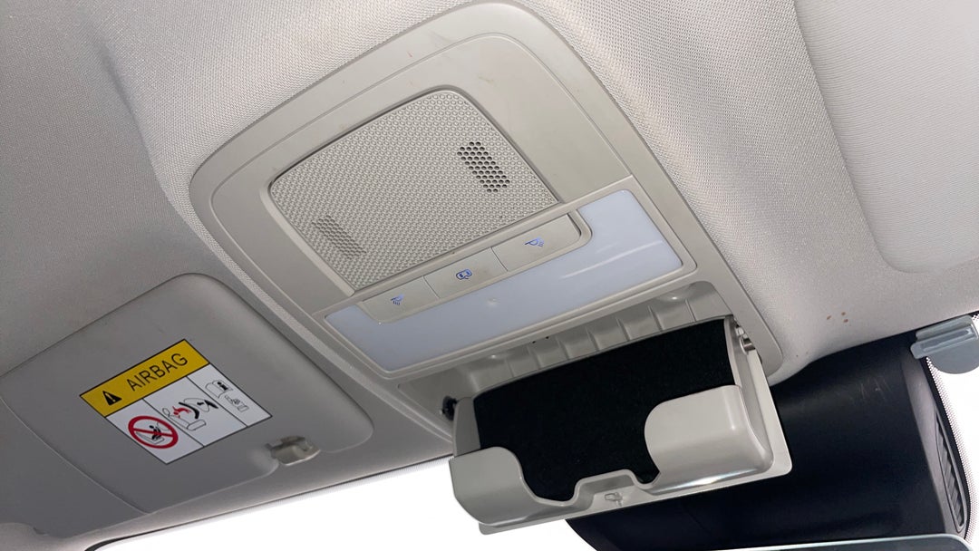 On-Roof Controls/Sunglass holder