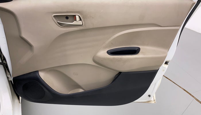 2019 Hyundai NEW SANTRO SPORTZ CNG, CNG, Manual, 71,185 km, Driver Side Door Panels Control