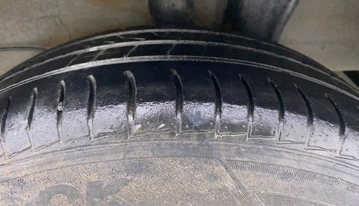 2019 Hyundai NEW SANTRO SPORTZ CNG, CNG, Manual, 71,016 km, Left Rear Tyre Tread