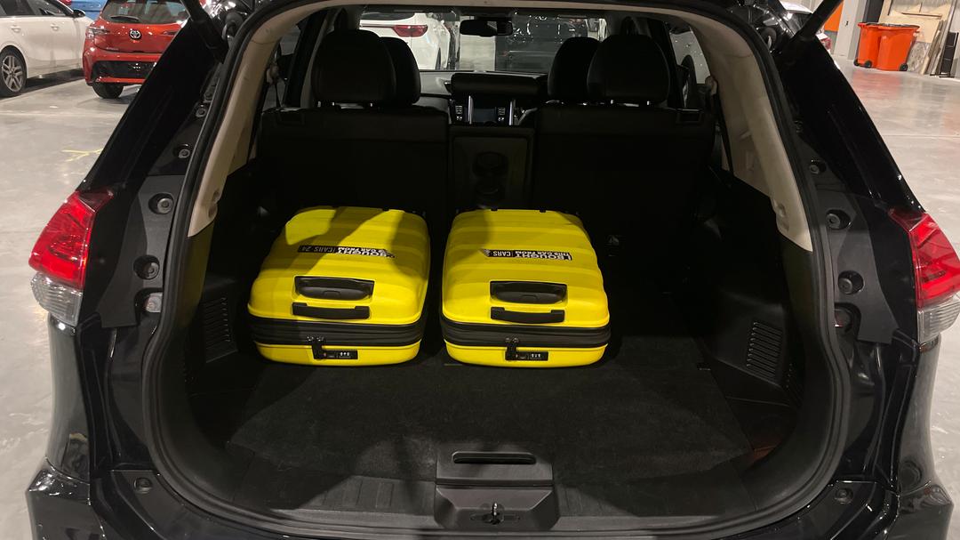 2019 Nissan X-trail Ti (4WD), Automatic, 90294 km, Boot Inside View with Luggage