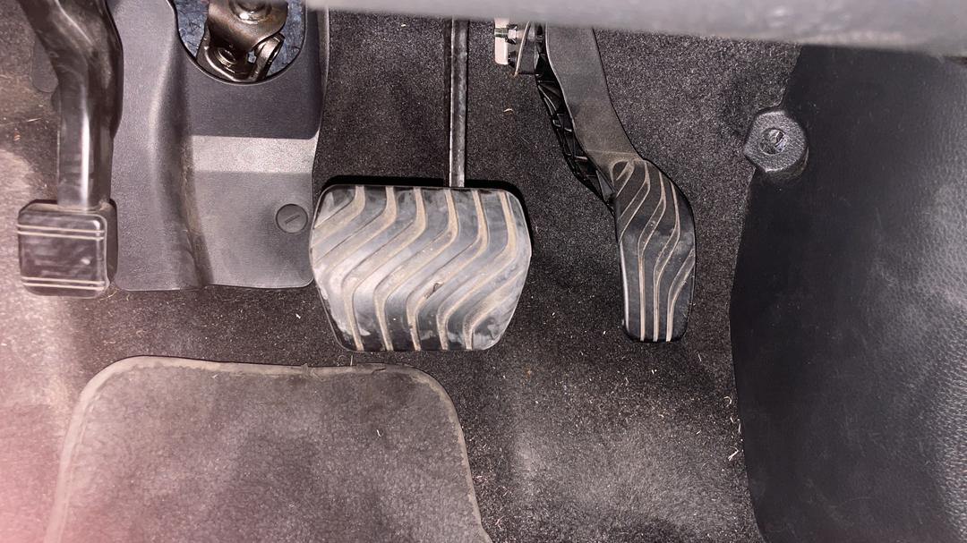 2019 Nissan X-trail Ti (4WD), Automatic, 90294 km, Pedals and Footmat