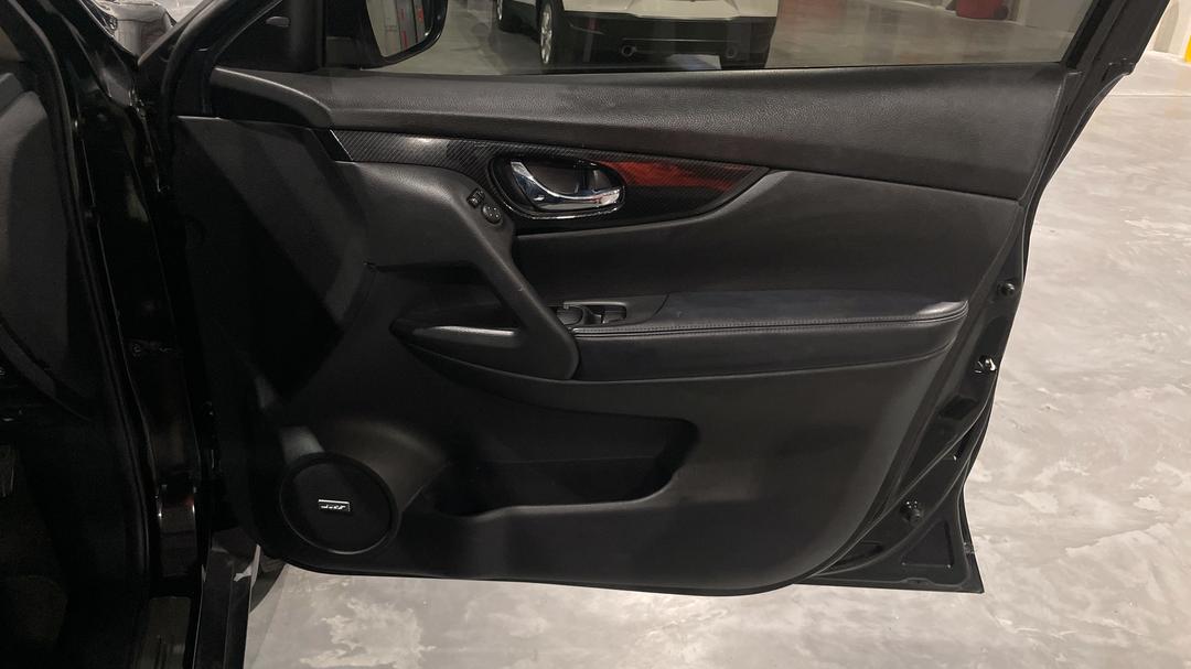2019 Nissan X-trail Ti (4WD), Automatic, 90294 km, Speaker View