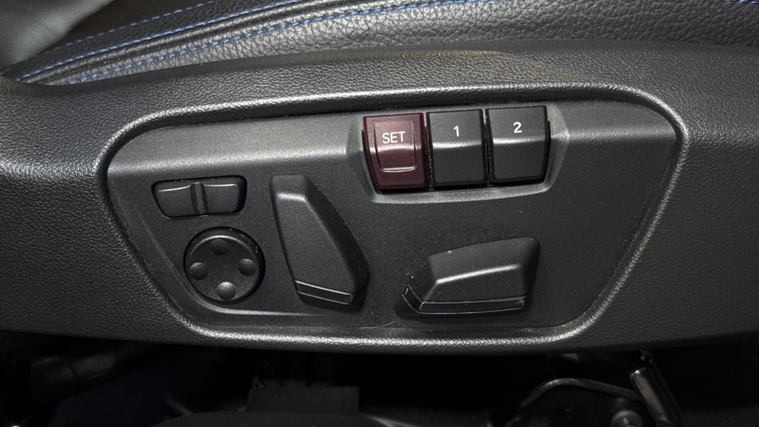 2022 BMW X1 sDrive 20i, Automatic, 38397 km, Drivers Side Adjustment Panel