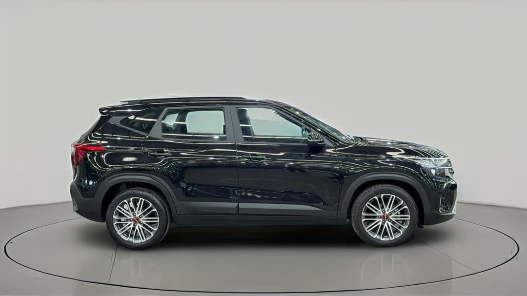 2023 Kia Seltos S (FWD), Automatic, 24375 km, Right Side View