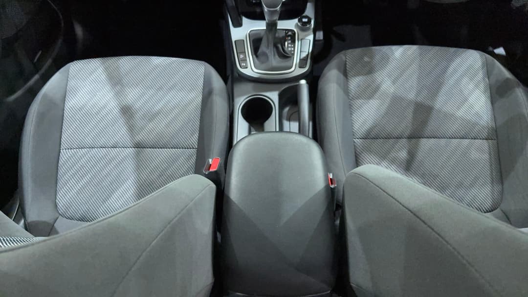 2023 Kia Seltos S (FWD), Automatic, 24375 km, Center Console