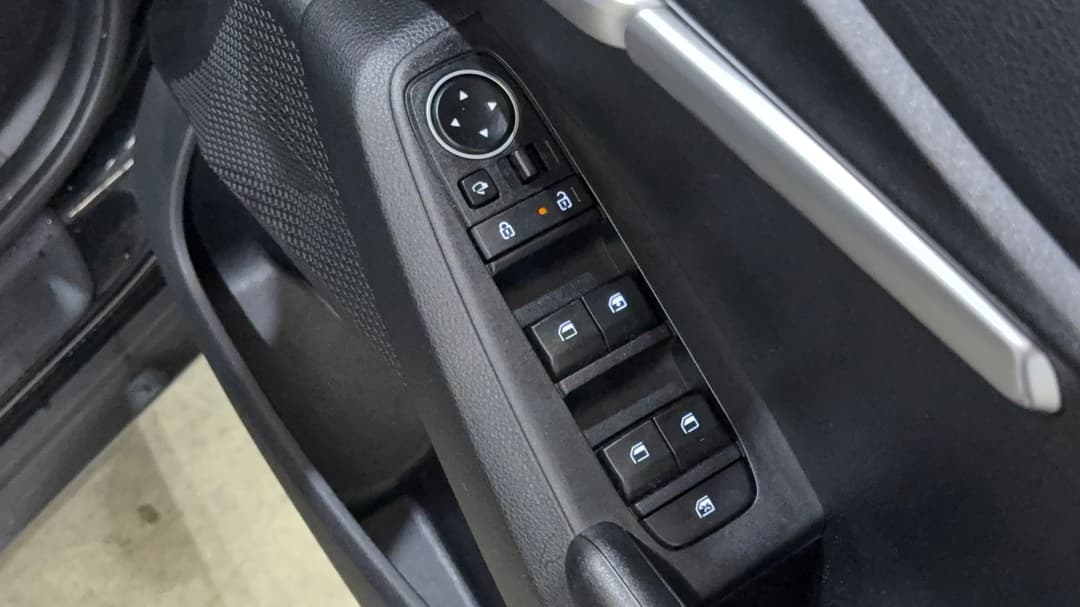 2023 Kia Seltos S (FWD), Automatic, 24375 km, Drivers Side Door Panel Controls