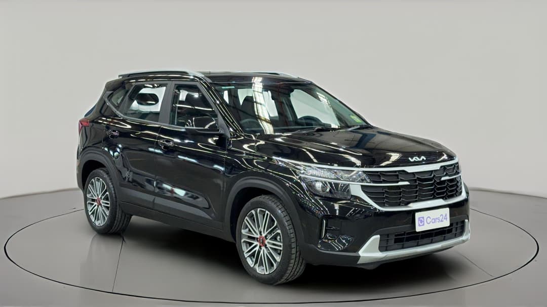 2023 Kia Seltos S (FWD), Automatic, 24375 km, Right Front Diagonal (45- Degree) View