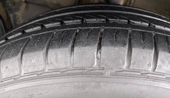 2018 Honda City SV MT PETROL, Petrol, Manual, 43,968 km, Left Front Tyre Tread