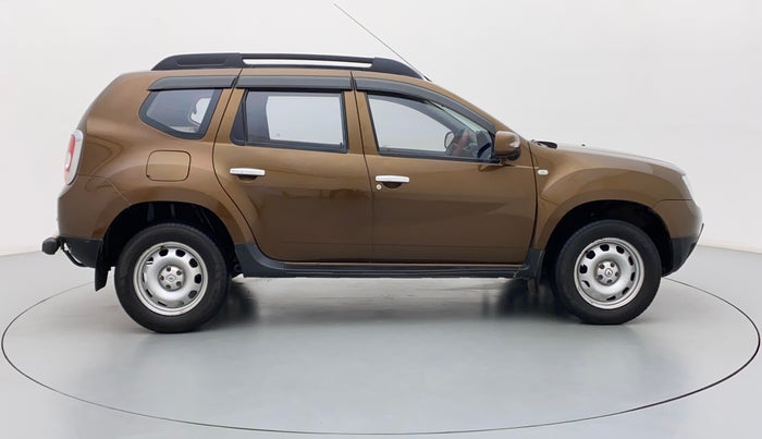 2015 Renault Duster 85 PS RXE, Diesel, Manual, 95,129 km, Right Side View