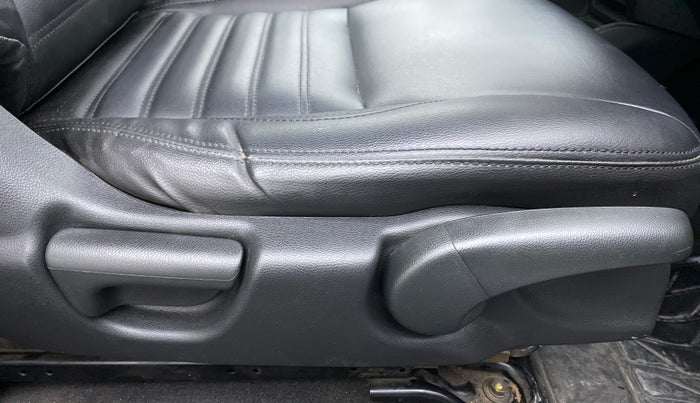 2016 Honda Jazz 1.2 VX I-VTECH, Petrol, Manual, 48,030 km, Driver Side Adjustment Panel