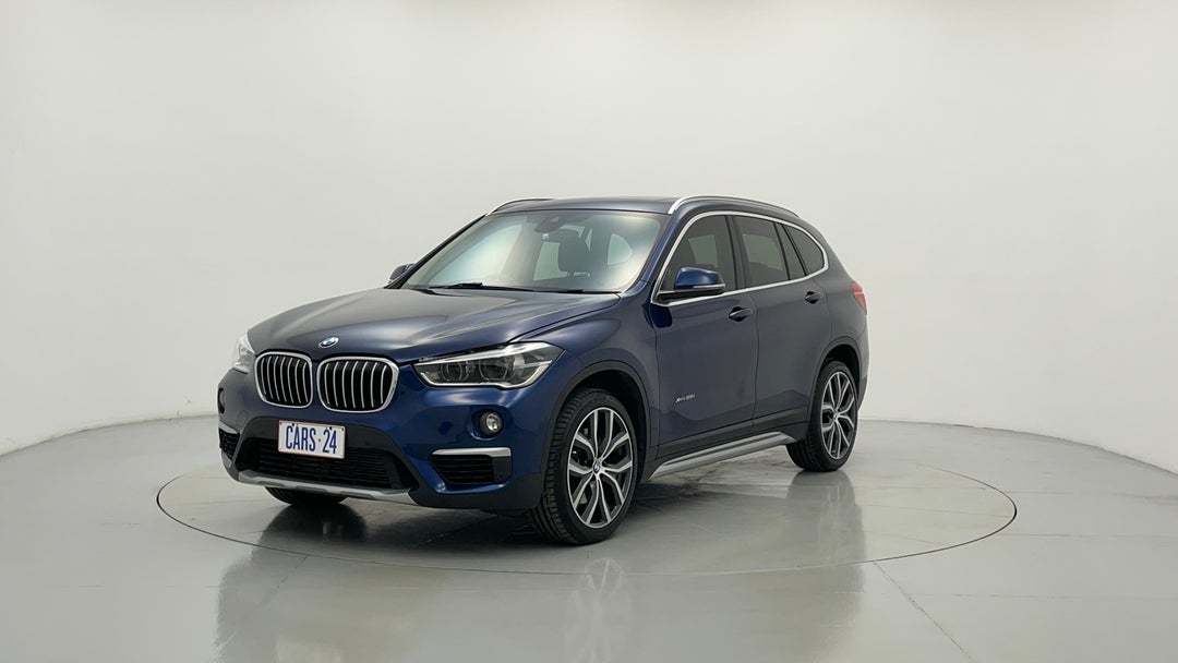 Left Front Diagonal (45- Degree) View