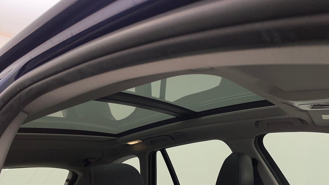 Interior Sunroof/Moonroof